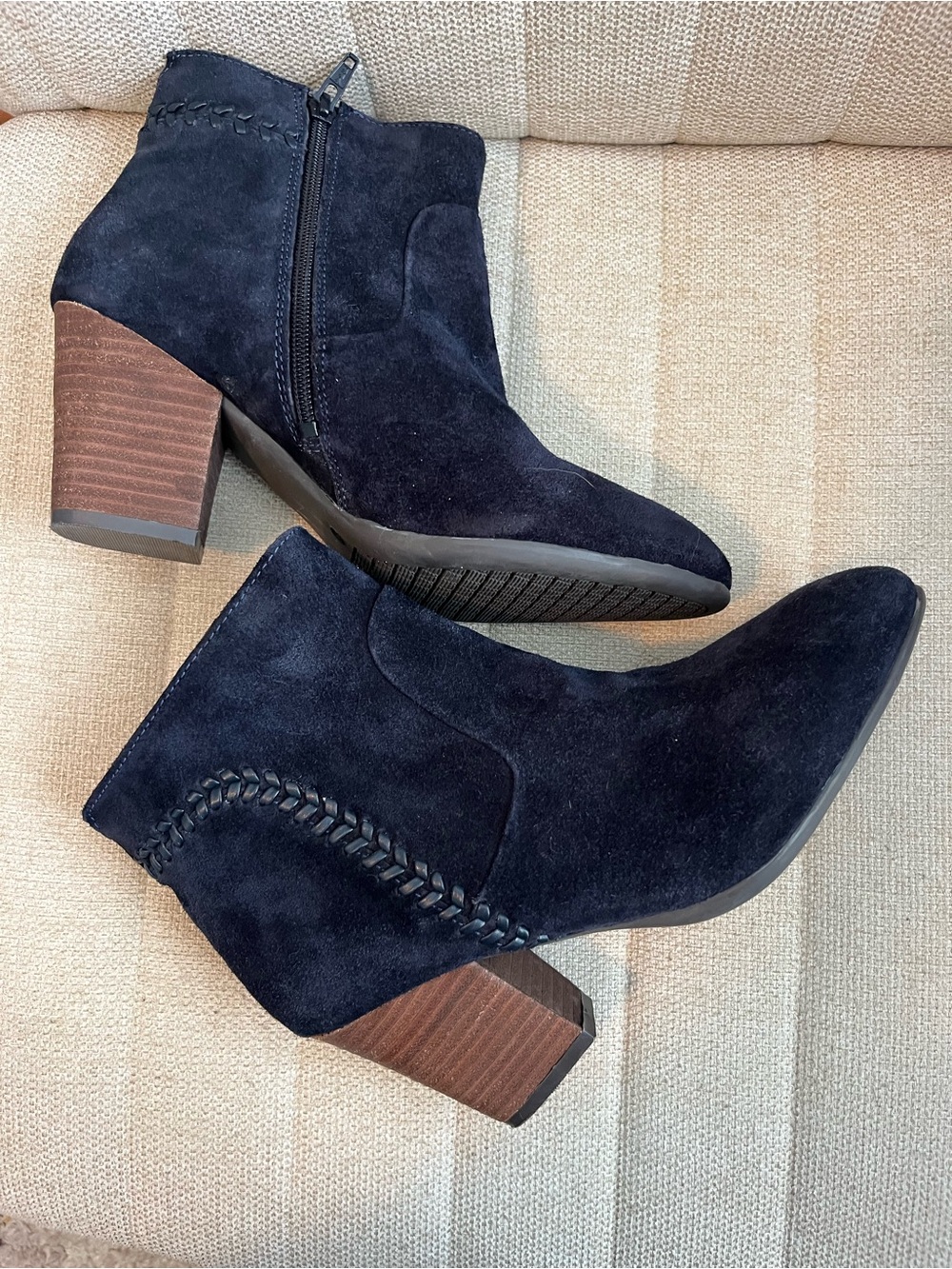 Diba true navy suede Layne whipstitch western stacked block heel booties Sz 9.5